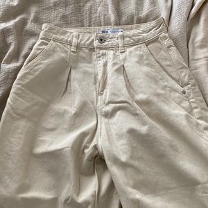 Zara balloon pant. Size 2. Brand new. Never worn.
